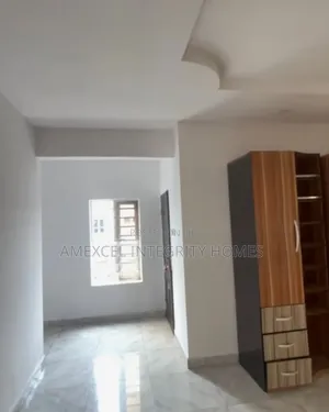 1bdrm Shared Apartment in West End, Ikota for rent