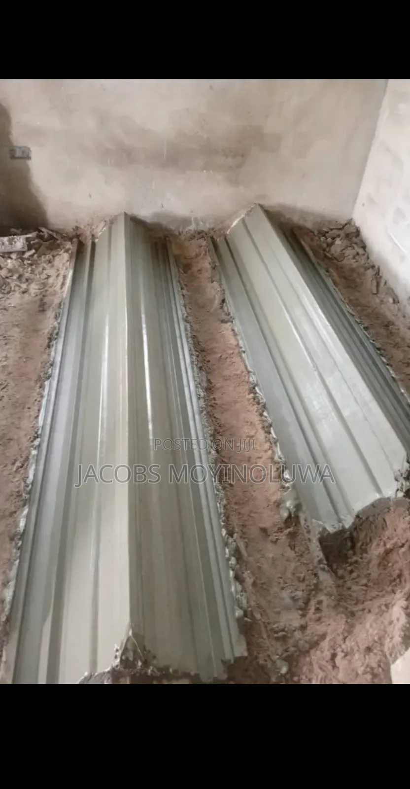Decorative Cement Pillar Artwork
