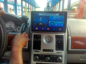 2005--2013 Chrysler Town & Country 300c Android Player/ Navigation/