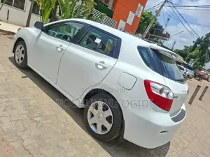 Toyota Matrix 2009 White