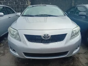Toyota Corolla 2010 Silver
