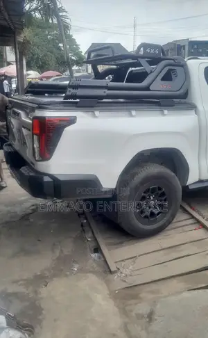 Rolling Booth Cover With Rugged Spoiler for Hilxu 2026