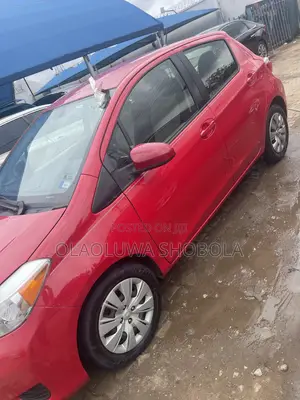 Toyota Yaris LE Hatchback 3dr 2013 Red