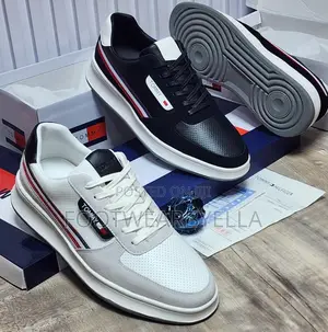 Quality Tommy Sneakers
