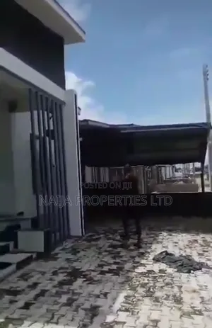 3bdrm Bungalow in Oribanwa, Awoyaya for rent