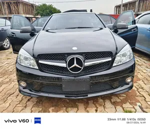 Mercedes-Benz C300 2010 Black