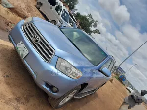 Toyota Highlander 2010 Blue