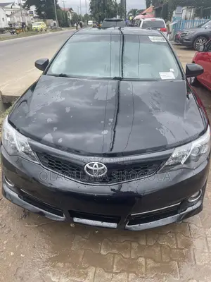 Toyota Camry SE 4dr Sedan (2.5L 4cyl 6A) 2012 Black