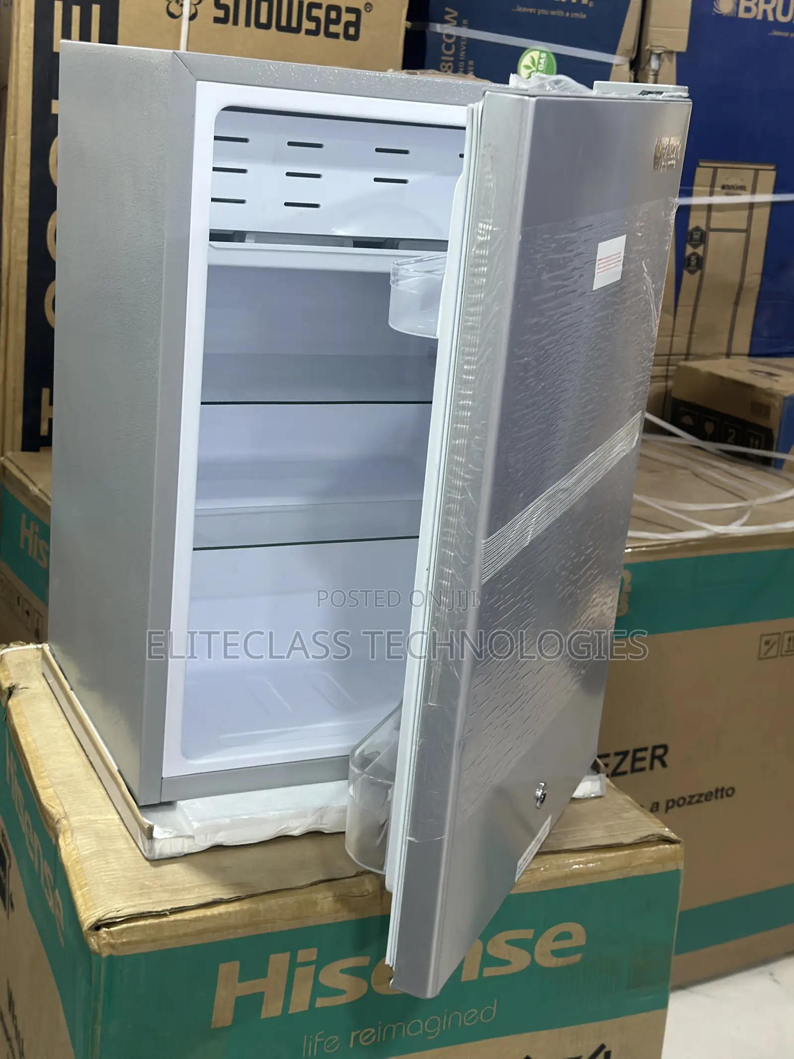 NEW Glamstar Refrigerator – GFR-90S-E