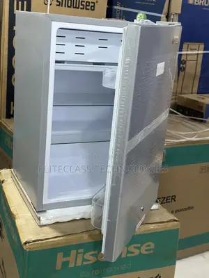 NEW Glamstar Refrigerator – GFR-90S-E