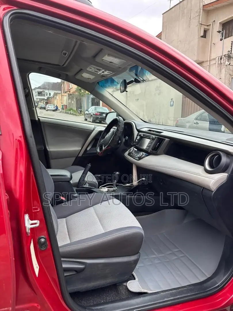 Toyota RAV4 2013 Red