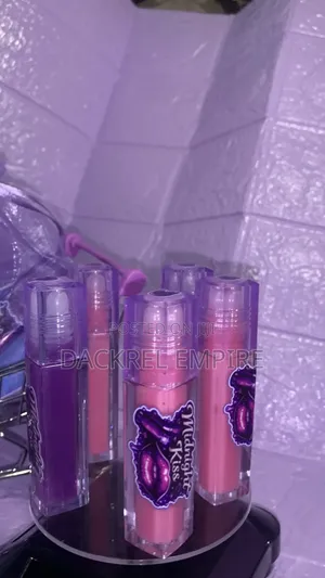 Midnight Kiss Gloss