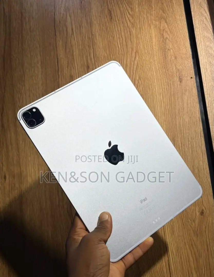 Apple iPad Pro 11 (2025) 256 GB Silver