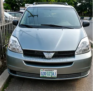 Toyota Sienna 2006 Blue