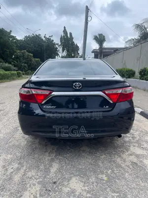 Toyota Camry LE 4dr Sedan (2.5L 4cyl 6A) 2017 Black