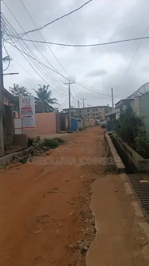 Sales Sales !!!!!! On a Full Plot