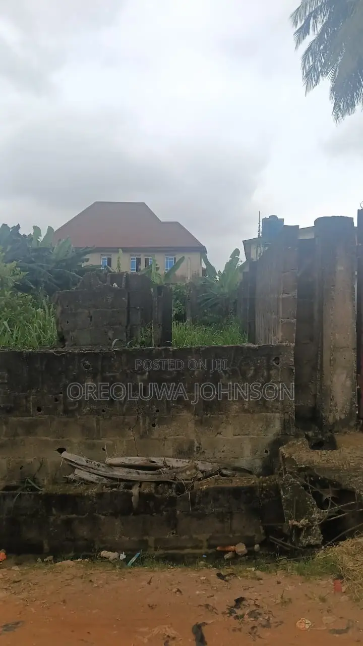 Sales Sales !!!!!! On a Full Plot