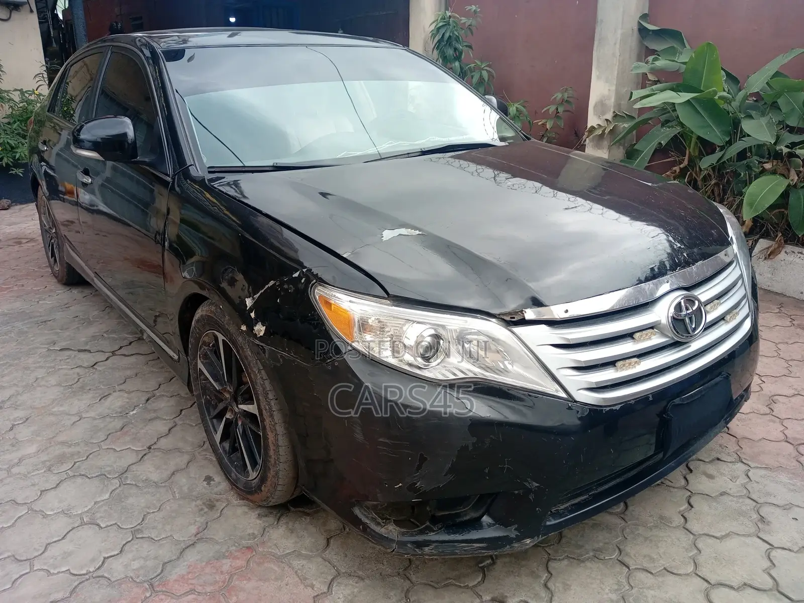 Toyota Avalon 2012 Black