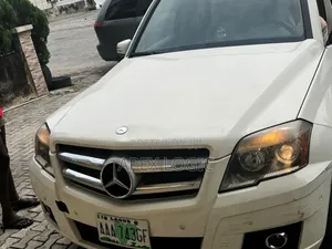Mercedes-Benz GLK-Class 2012 Black
