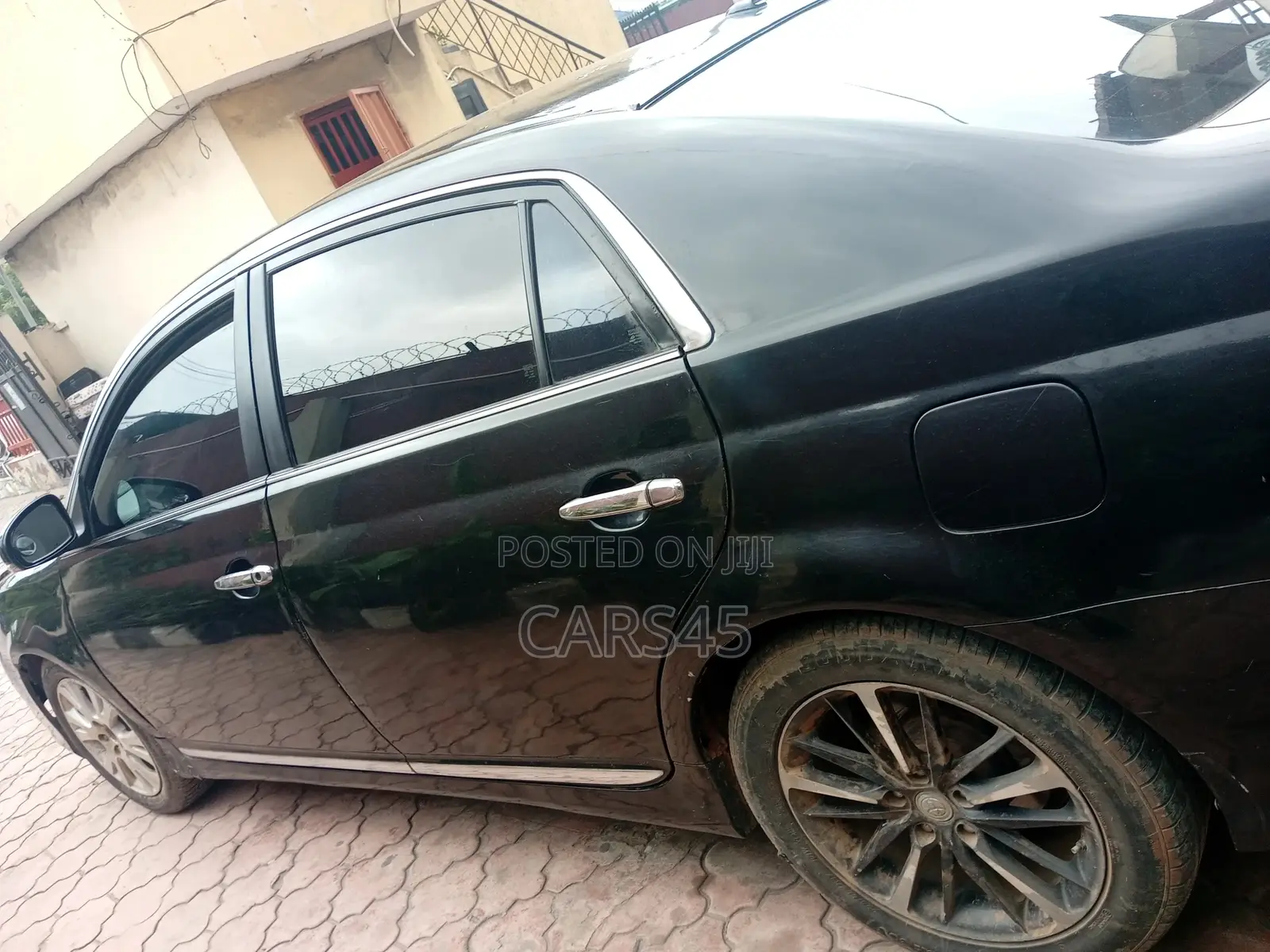 Toyota Avalon 2012 Black