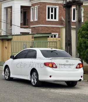Toyota Corolla XRS 4dr Sedan (2.4L 4cyl 5A) 2010 White