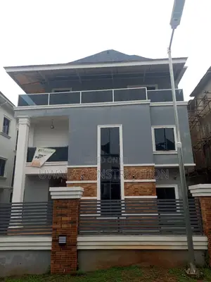 4bdrm Duplex in FHA for rent
