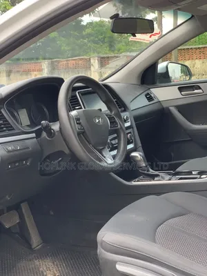 Hyundai Sonata SE 2019 White