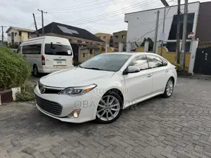 Toyota Avalon 2014 White