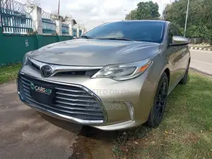 Toyota Avalon 2018 Gold