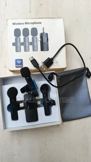 3-in-1 Wireless Lavalier Microphone – Fairly Used