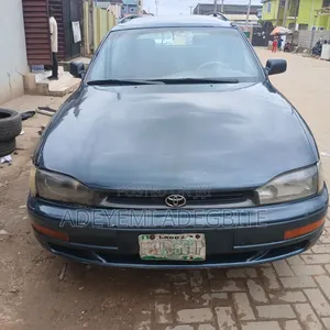 Toyota Camry 1996 Green