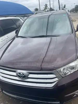 Toyota Highlander Limited 2012 Burgundy