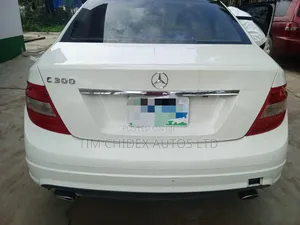 Mercedes-Benz C300 2010 White