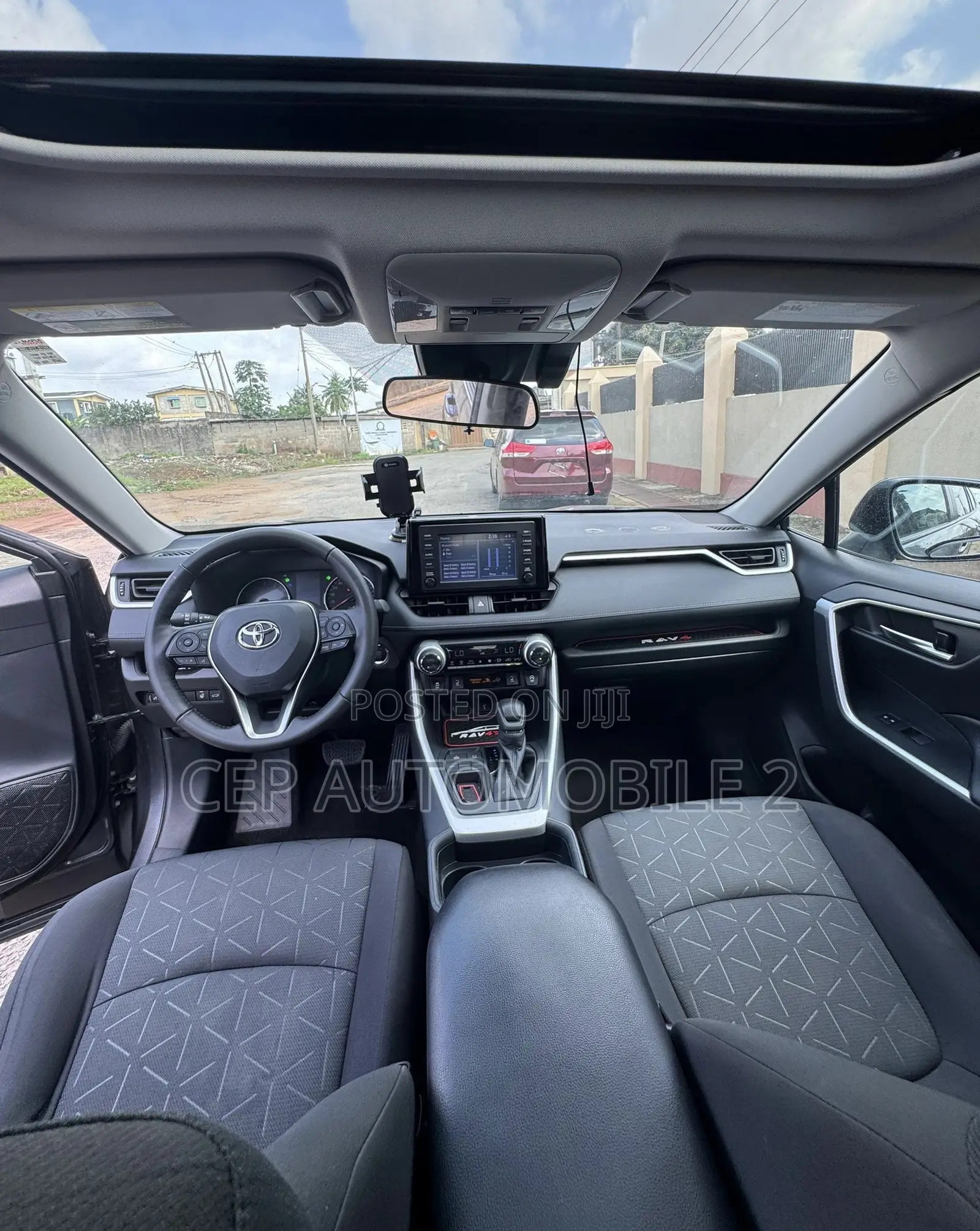 Toyota RAV4 2021 Gray