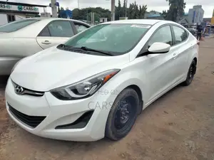 Hyundai Elantra 2016 White