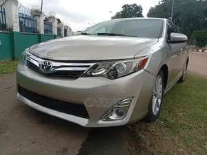 Toyota Camry 2014 Gray
