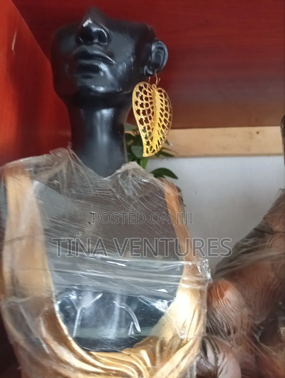 Figurines and Statues. Original Quality 100%
