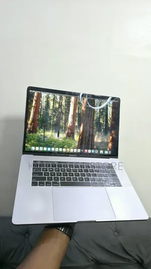 Laptop Apple MacBook Pro 2019 16GB Intel Core i7 SSD 512GB