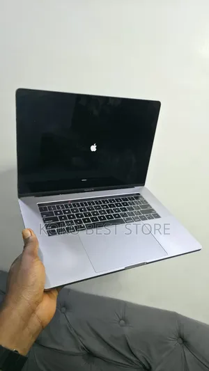 Laptop Apple MacBook Pro 2019 16GB Intel Core i7 SSD 512GB