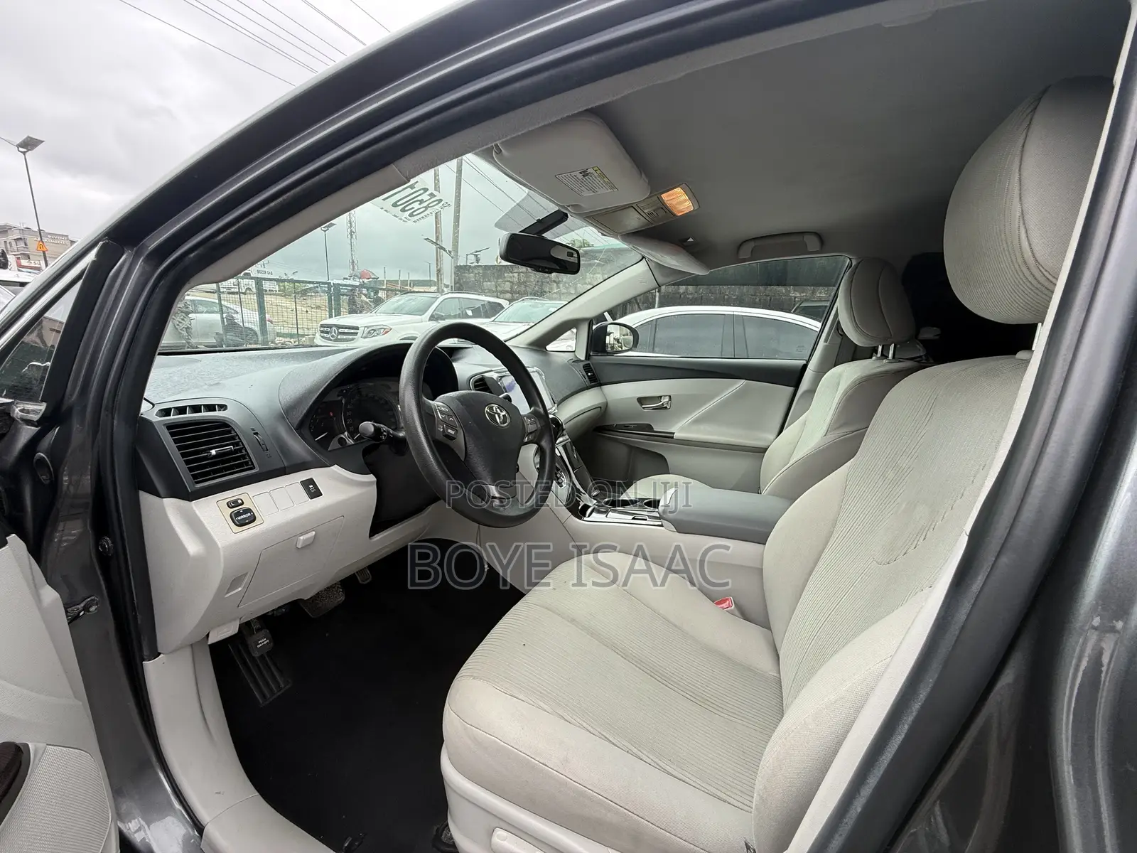 Toyota Venza LE 2012 Gray