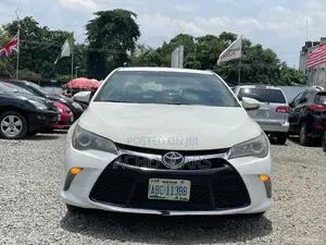 Toyota Camry 2016 White