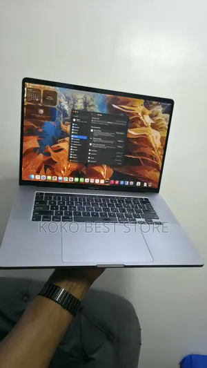 Laptop Apple MacBook Pro 2019 32GB Intel Core i9 SSD 1T