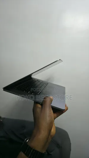 Laptop Apple MacBook Pro 2019 32GB Intel Core i9 SSD 1T