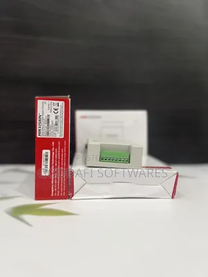 HIKVISION 4-Way Power Supply DS-2FA1225-C4 (UK) | Goddafi Stores