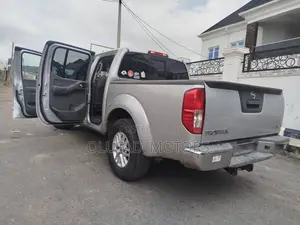 Nissan Frontier 2015 Silver