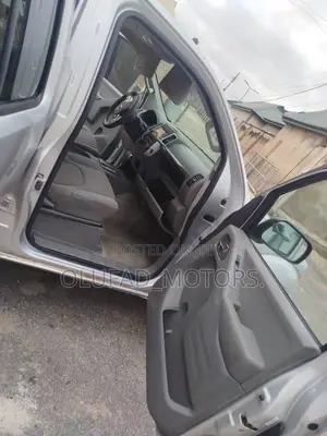 Nissan Frontier 2015 Silver