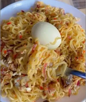 Golden Spicy Fried Noodles