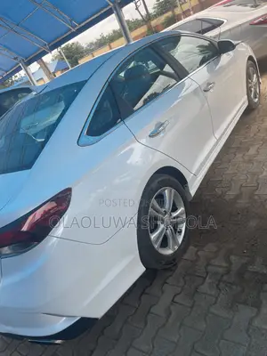 Hyundai Sonata Base Sedan FWD (2.4L 4cyl 6A) 2017 White