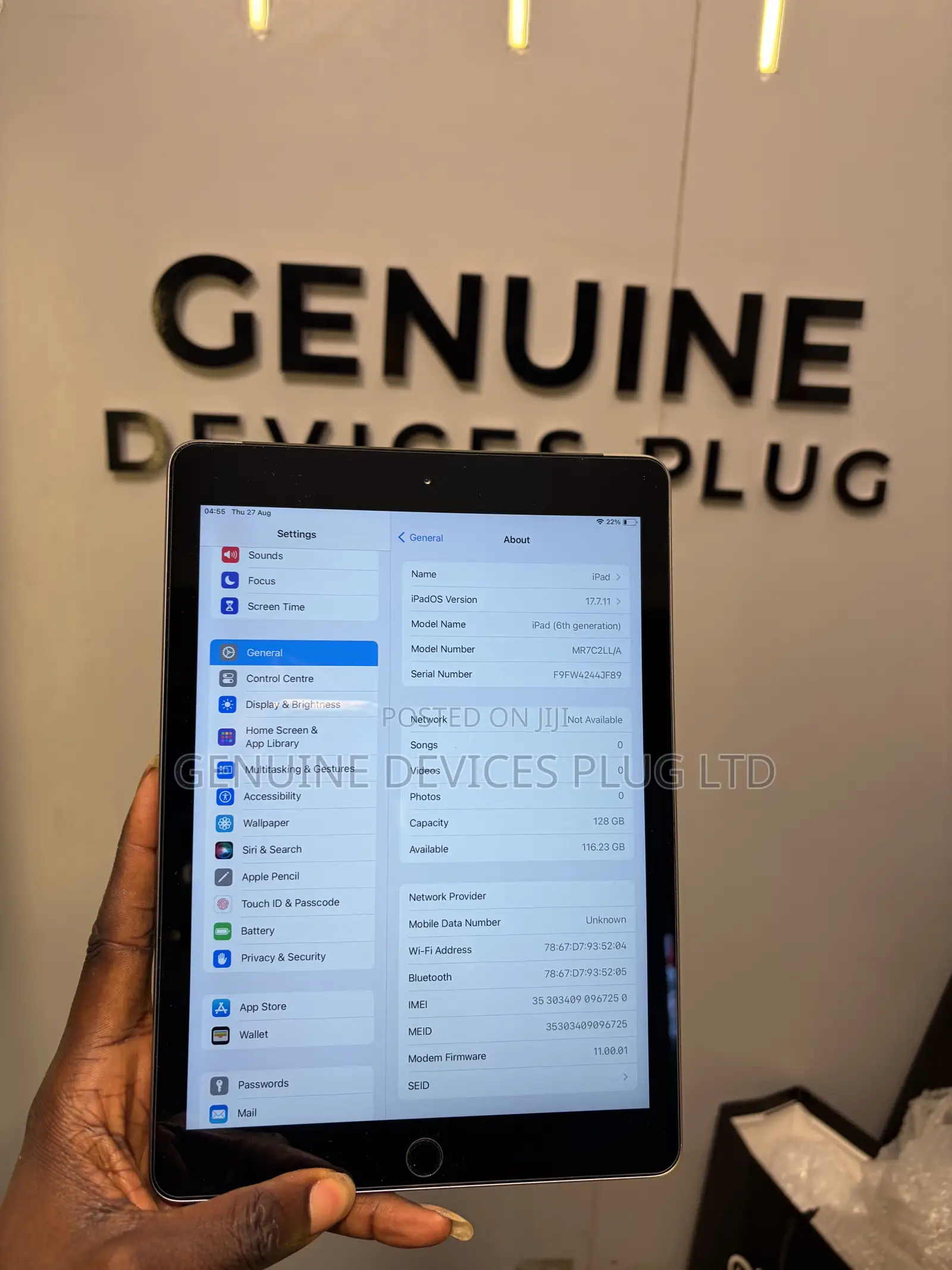 Apple iPad 9.7 128 GB Gray