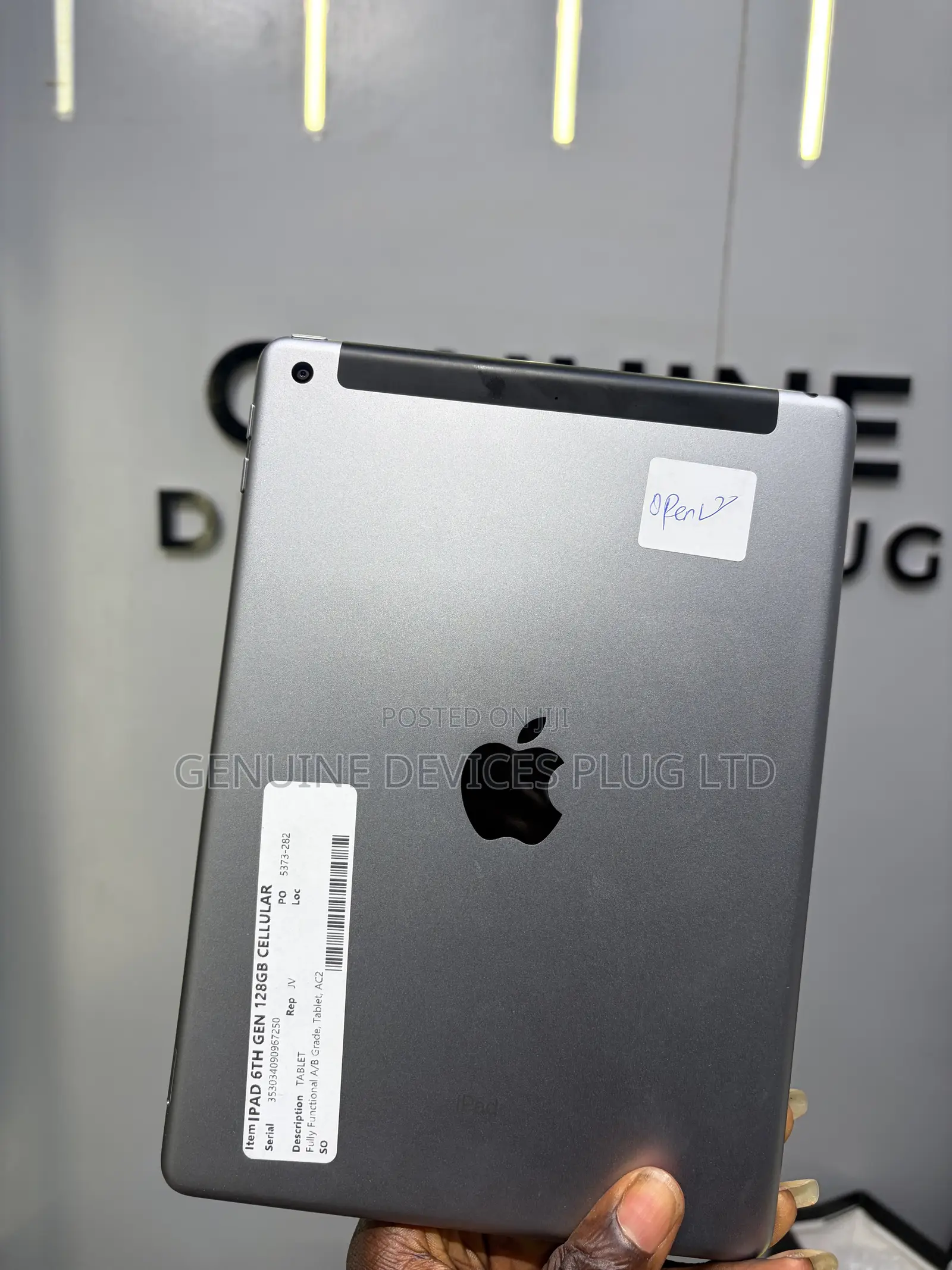 Apple iPad 9.7 128 GB Gray